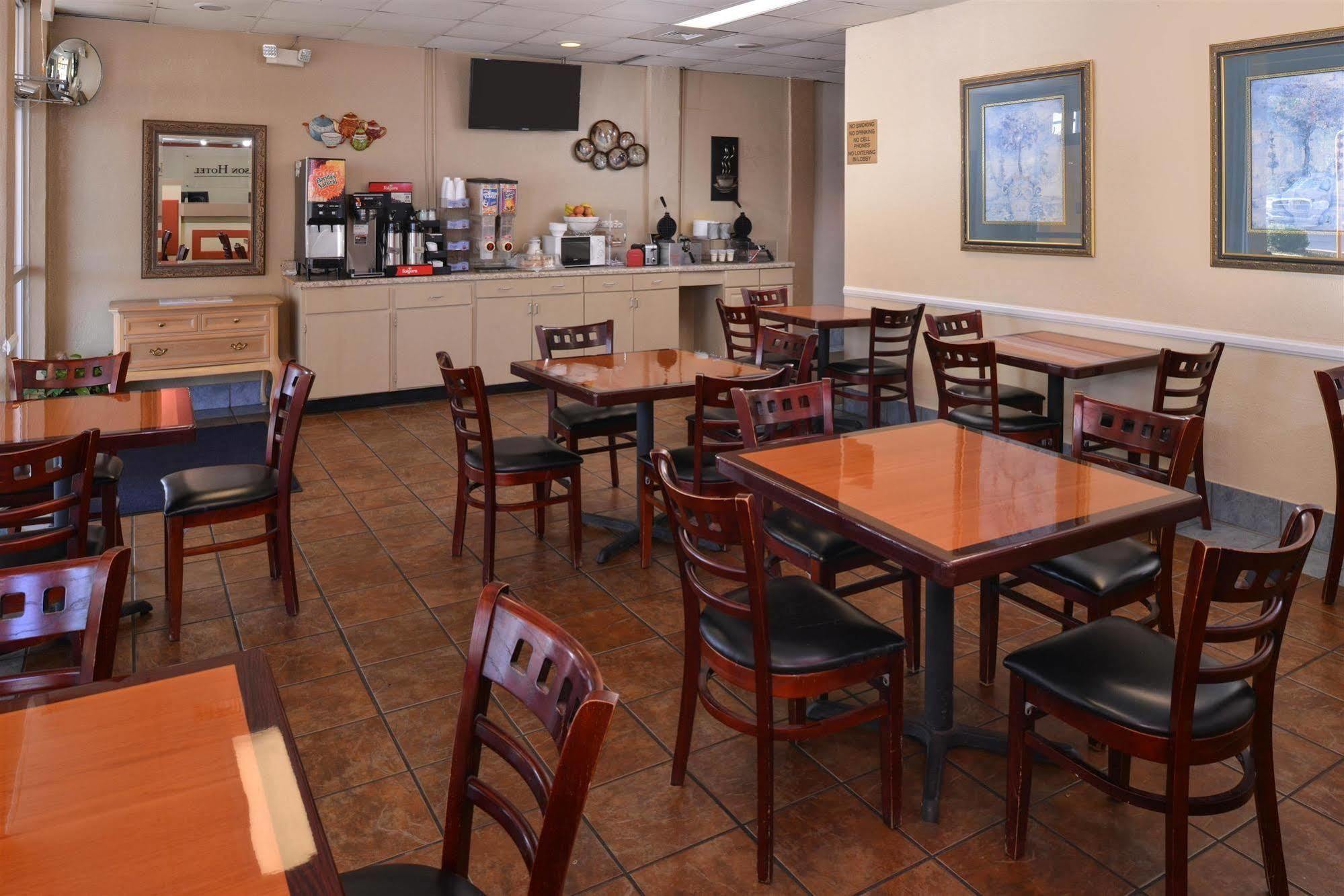 Springwood Hotel, Opelika I-85 Columbus Pkwy Экстерьер фото